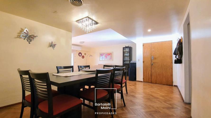 VENTA | 3 dorm. + cochera | 1° DE MAYO 961, 02-02