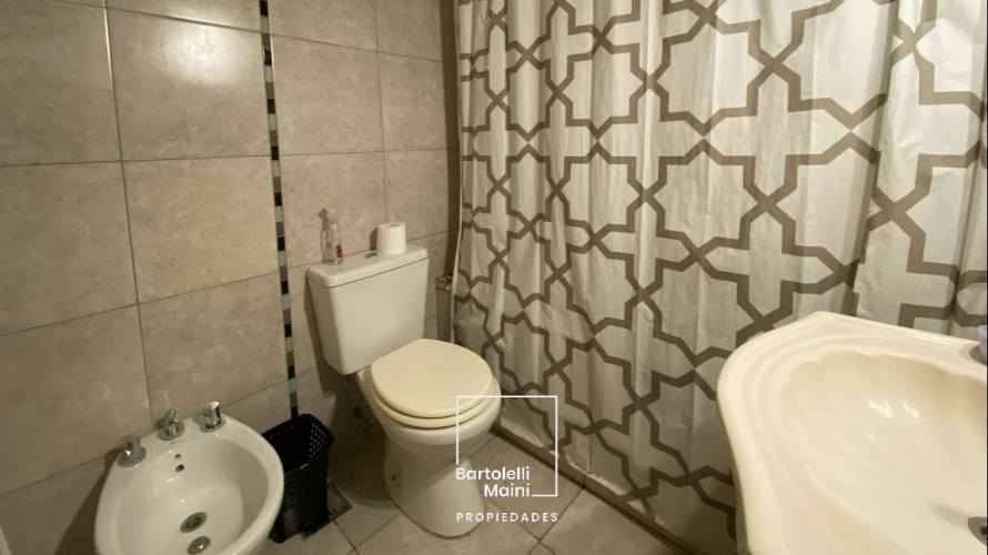 VENTA | RECONQUISTA 1379 | Casa de 4 dormitorios