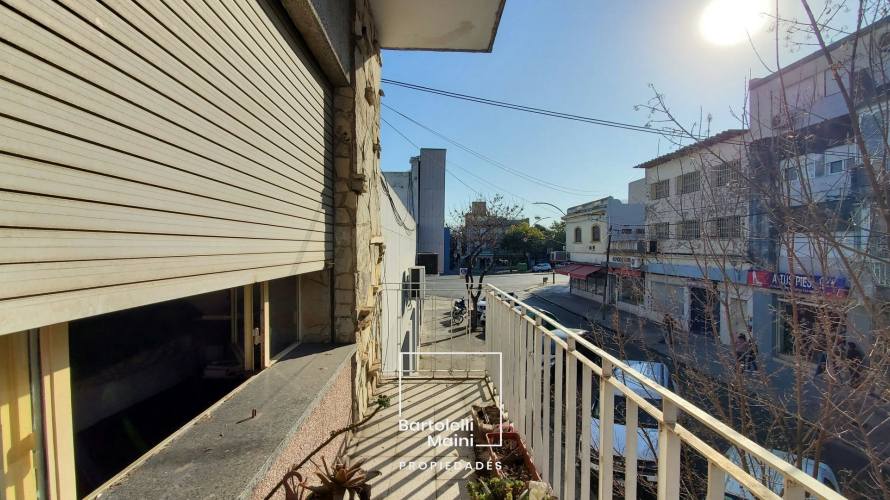 VENTA | RECONQUISTA 1379 | Casa de 4 dormitorios