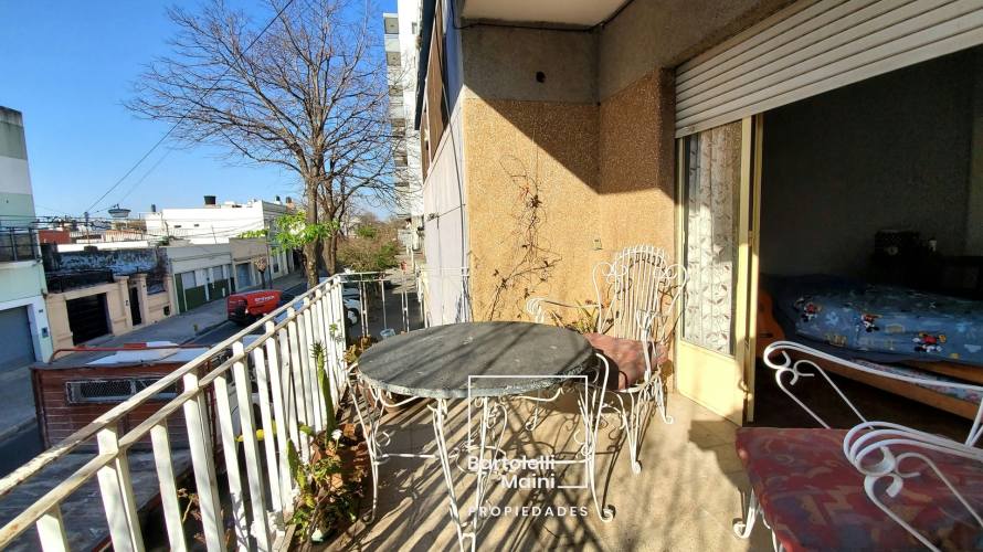 VENTA | RECONQUISTA 1379 | Casa de 4 dormitorios