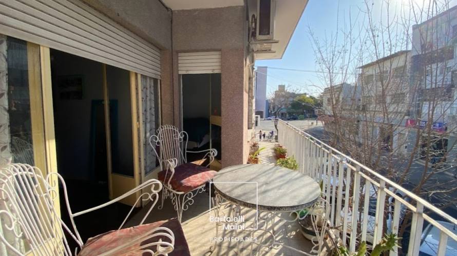 VENTA | RECONQUISTA 1379 | Casa de 4 dormitorios