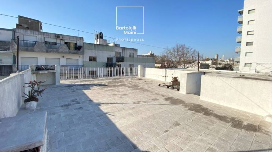 VENTA | RECONQUISTA 1379 | Casa de 4 dormitorios