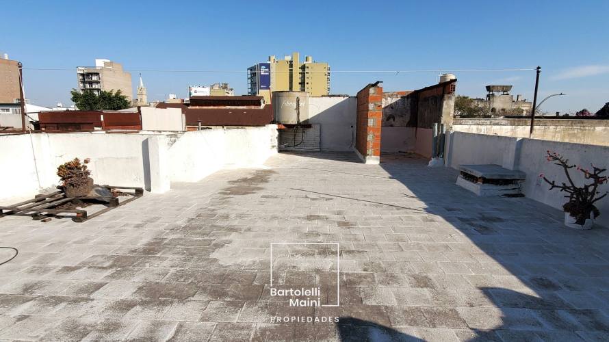 VENTA | RECONQUISTA 1379 | Casa de 4 dormitorios