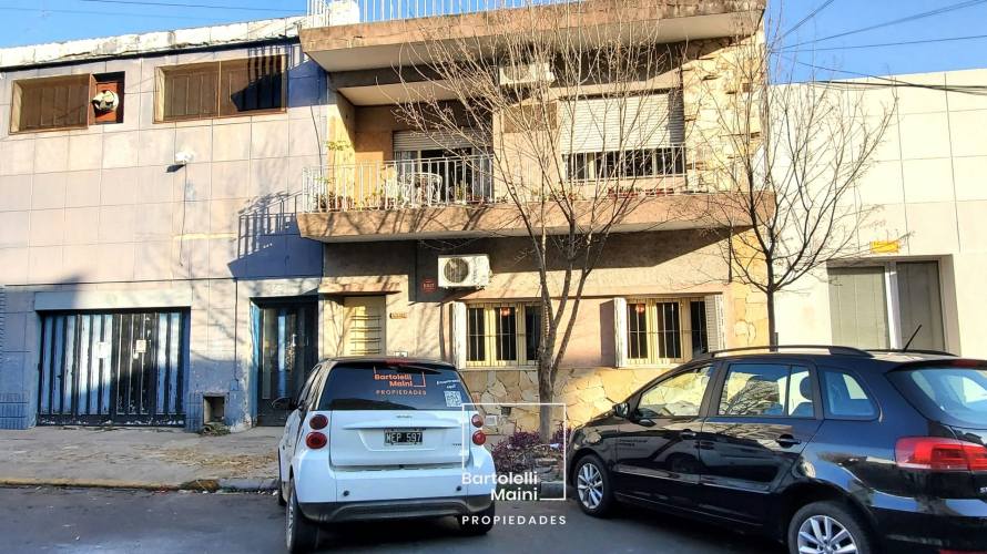 VENTA | RECONQUISTA 1379 | Casa de 4 dormitorios