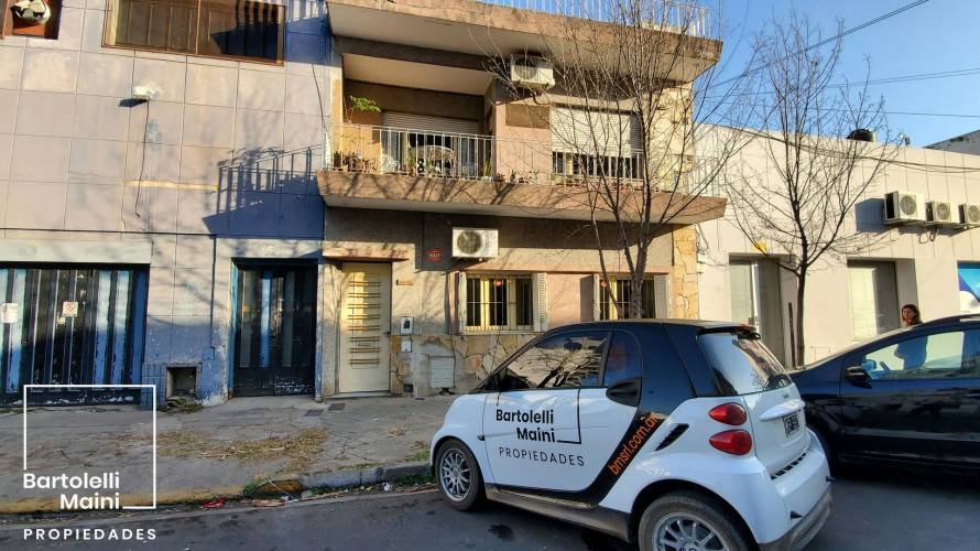 VENTA | RECONQUISTA 1379 | Casa de 4 dormitorios
