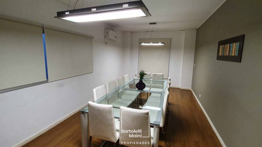 VENTA | OFICINA CON BAÑO PRIVADO + cochera | CARBALLO 186