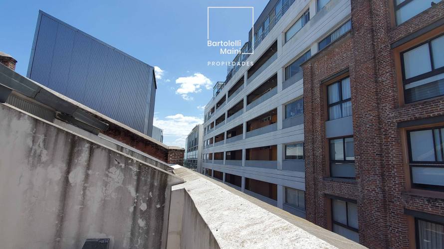 VENTA | OFICINA CON BAÑO PRIVADO + cochera | CARBALLO 186