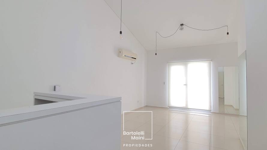 VENTA | OFICINA CON BAÑO PRIVADO + cochera | CARBALLO 186