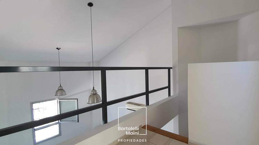 VENTA | OFICINA CON BAÑO PRIVADO + cochera | CARBALLO 186