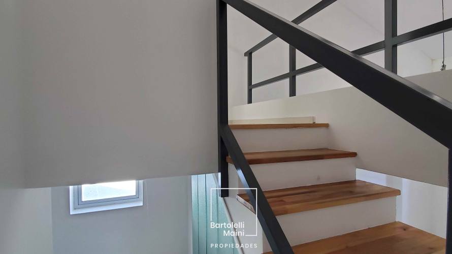 VENTA | OFICINA CON BAÑO PRIVADO + cochera | CARBALLO 186