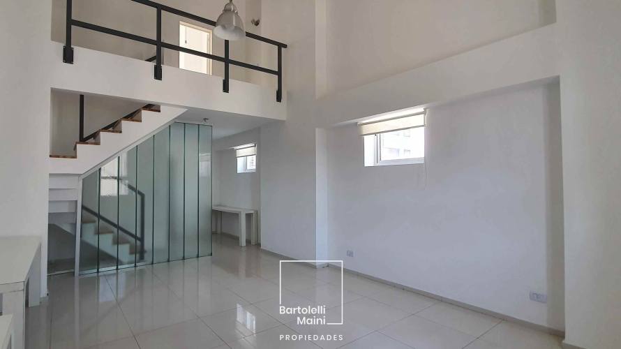 VENTA | OFICINA CON BAÑO PRIVADO + cochera | CARBALLO 186