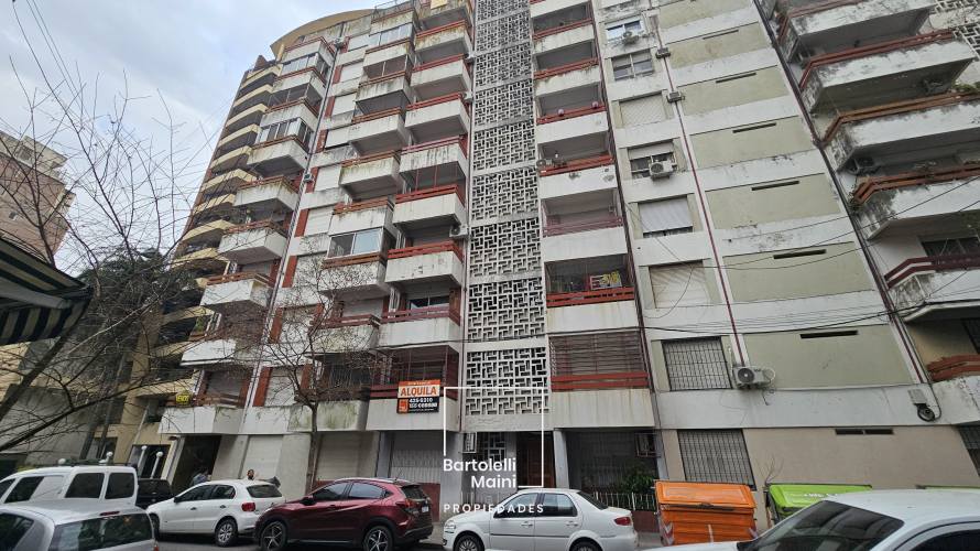 ALQUILER | DEPTO 1 DORMITORIO CON BALCÓN | PARAGUAY 522