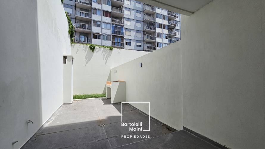 VENTA | CHACABUCO 1834, PB-04 | Monoambiente con patio