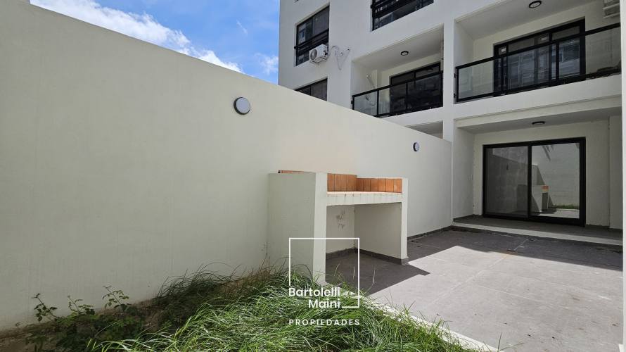 VENTA | CHACABUCO 1834, PB-04 | Monoambiente con patio