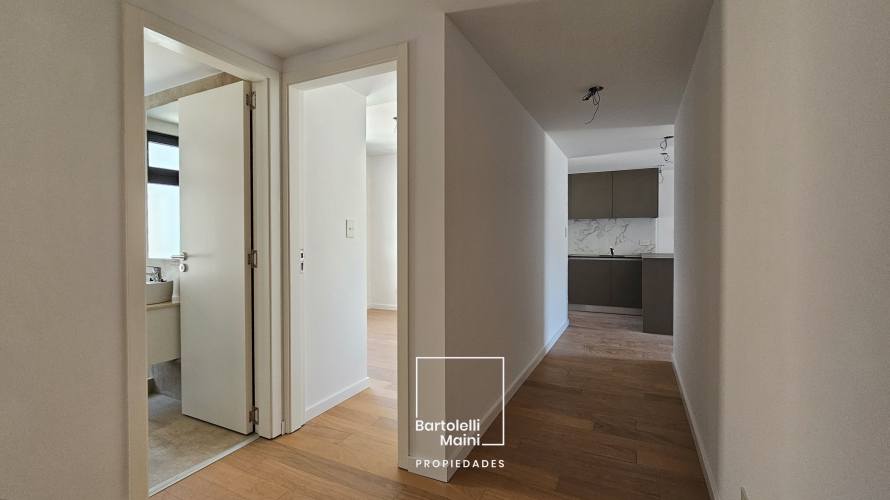 VENTA | Depto 2 dormitorios + cochera | ZEBALLOS 1889