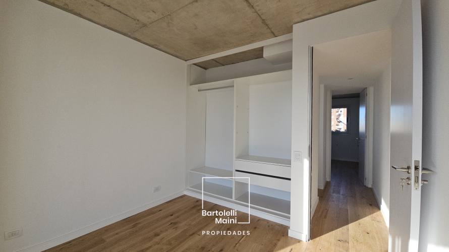 VENTA | SAN JUAN 2487 | 2 Dormitorios + Comodín