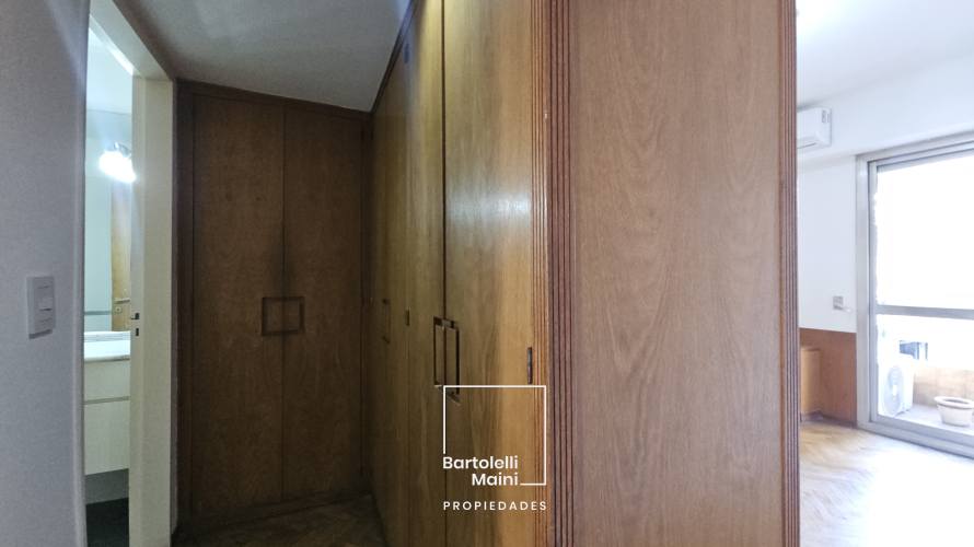 VENTA | 3 dorm. + cochera | 1° DE MAYO 961, 02-02