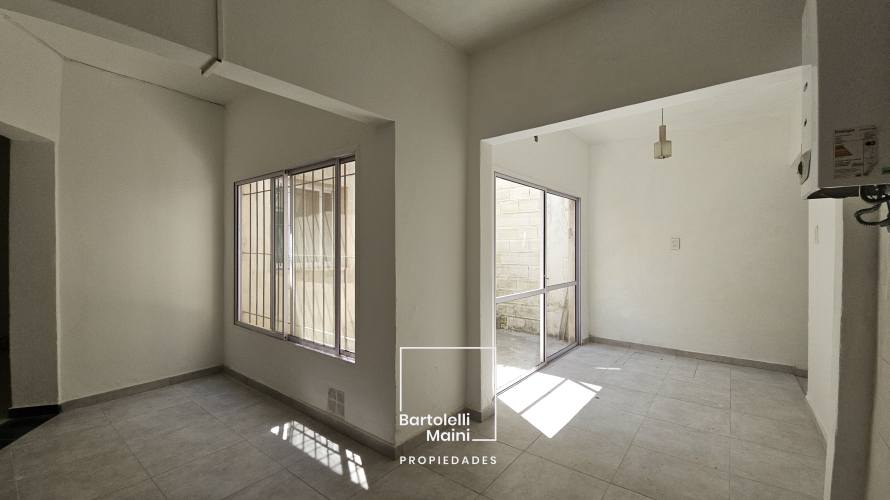 VENTA | Casa Interna Única con Patio y Terraza