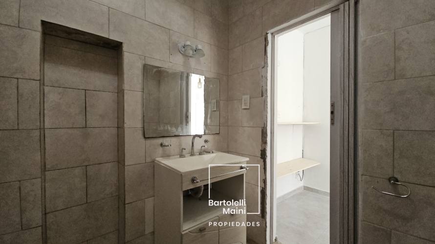 VENTA | Casa Interna Única con Patio y Terraza