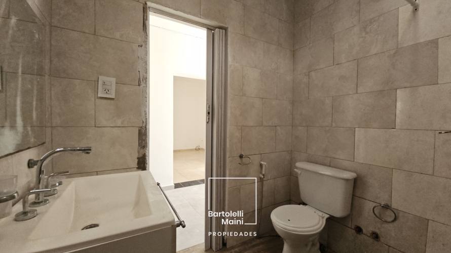 VENTA | Casa Interna Única con Patio y Terraza