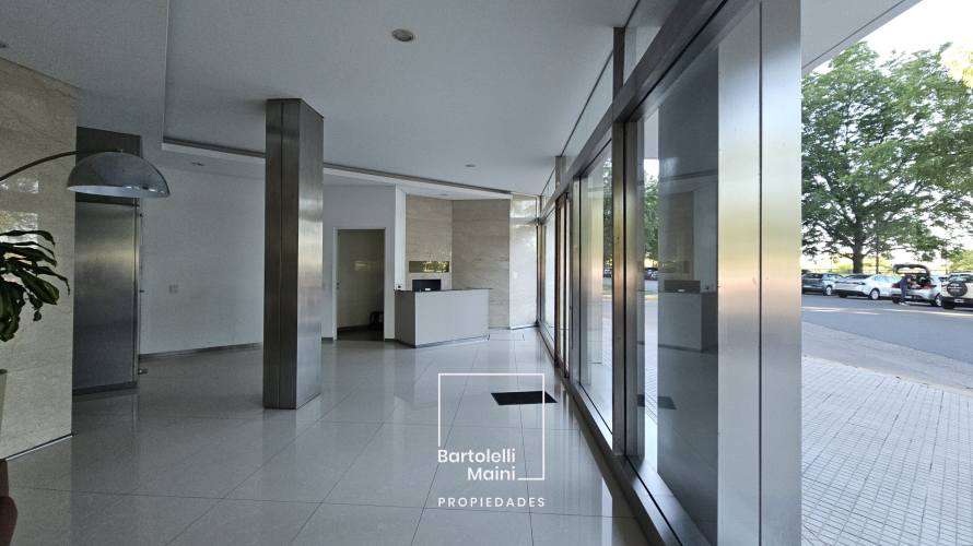 VENTA | Piso Excl. 5 Dorm. + Cochera | Av. de la Libertad 8
