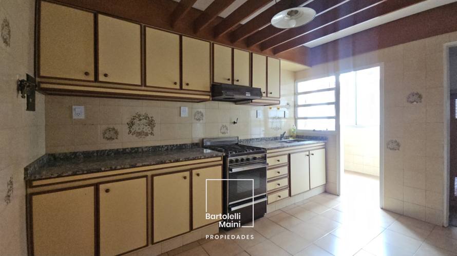 VENTA | DEPARTAMENTO 3 DORMITORIOS | Sarmiento 958, 2B