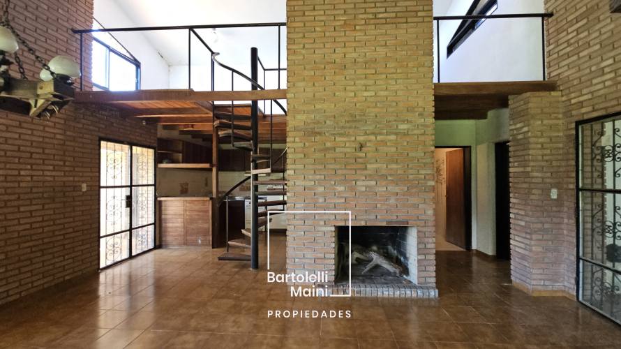 VENTA | CASA DE 3 DORMITORIOS | PASAJE RUIZ 141 BIS