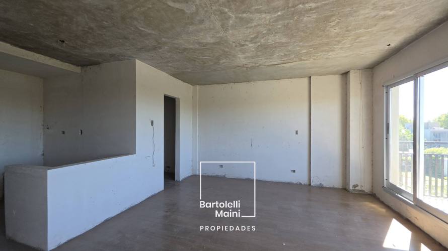 VENTA | Amplios Monoambientes | ESMERALDA 2480