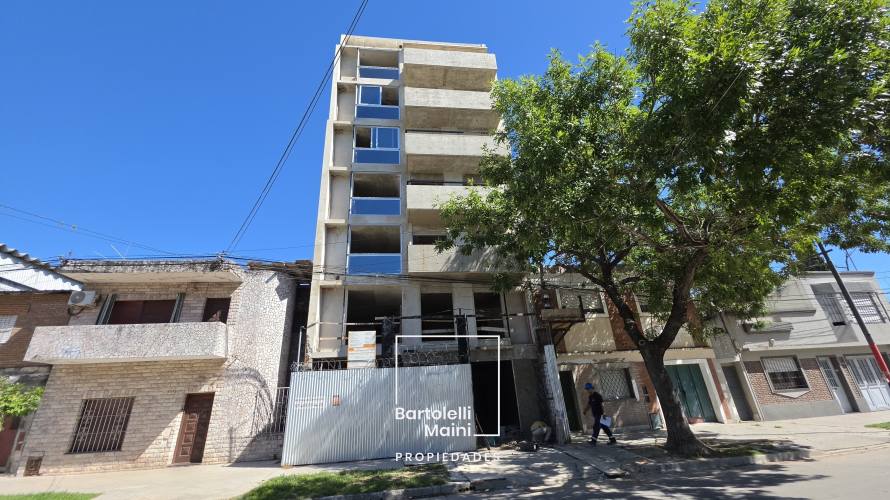 VENTA | Amplios Monoambientes | ESMERALDA 2480