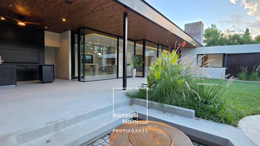 VENTA | CASA EN LA BAHIA COUNTRY NAUTICO