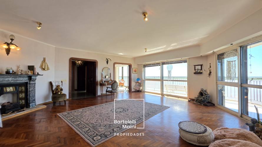 VENTA | Piso Excl. 5 Dorm. + Cochera | Av. de la Libertad 8