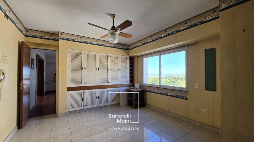 VENTA | Piso Excl. 5 Dorm. + Cochera | Av. de la Libertad 8
