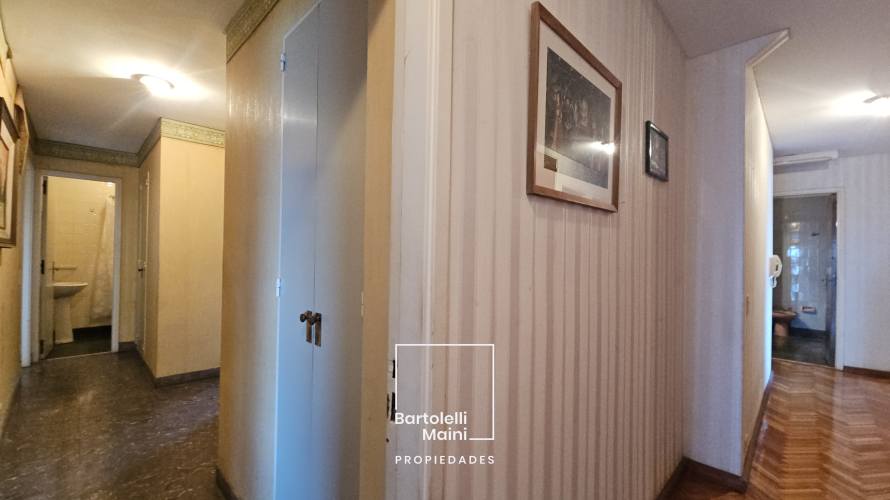VENTA | Piso Excl. 5 Dorm. + Cochera | Av. de la Libertad 8