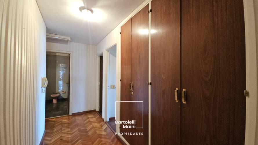 VENTA | Piso Excl. 5 Dorm. + Cochera | Av. de la Libertad 8