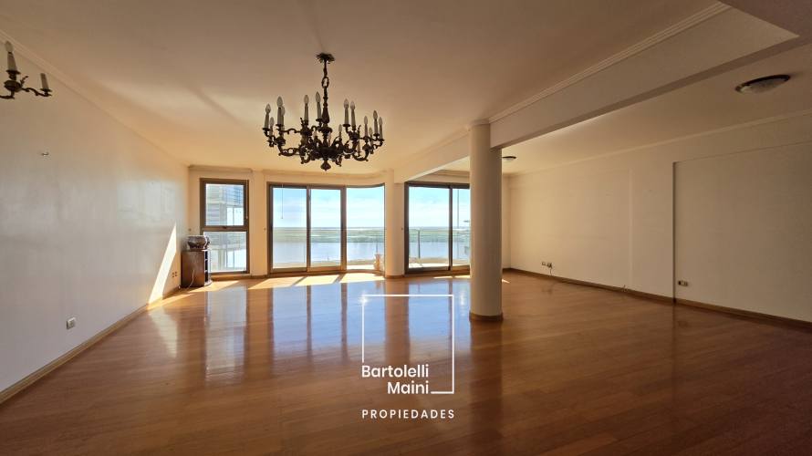 VENTA | Brown 1633 | Piso Excl. 3 Dorm. + 2 Cocheras