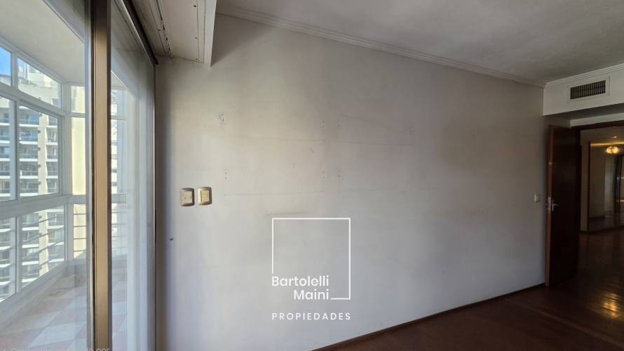 VENTA | Brown 1633 | Piso Excl. 3 Dorm. + 2 Cocheras