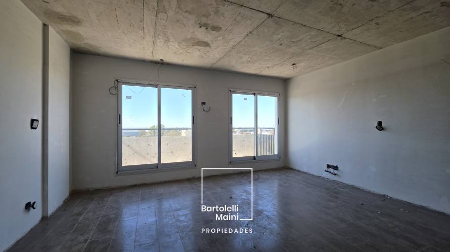 VENTA | Amplios Monoambientes | ESMERALDA 2480