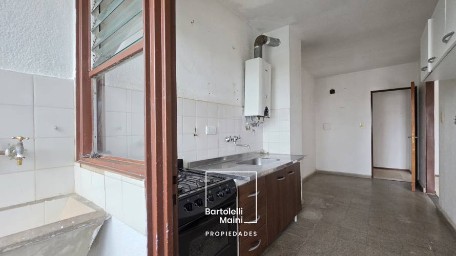 VENTA | Depto 2 dormitorios + Cochera | COCHABAMBA 45