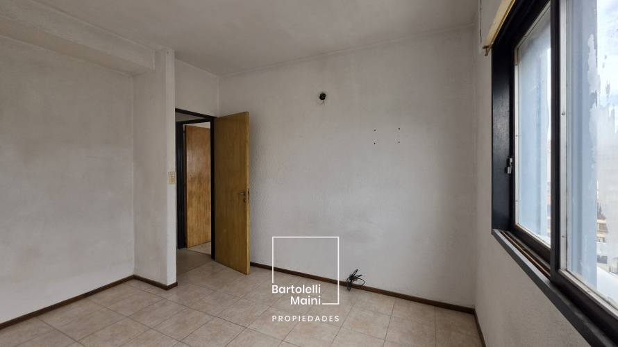 VENTA | Depto 2 dormitorios + Cochera | COCHABAMBA 45