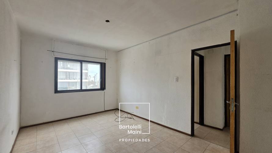 VENTA | Depto 2 dormitorios + Cochera | COCHABAMBA 45