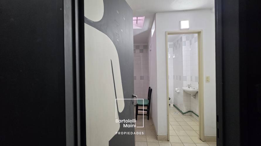 VENTA | LOCAL COMERCIAL / LOTE | SAN LORENZO 913