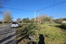 VENTA | Dos Lotes en Esquina – B° Hostal del Sol