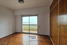 ALQUILER | 1° de Mayo 953 | Piso Excl. 312m2 + cochera