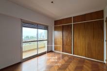 ALQUILER | 1° de Mayo 953 | Piso Excl. 312m2 + cochera