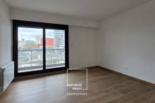 VENTA | Av. Caseros 242 Bis | Depto 3 dormitorios + cochera